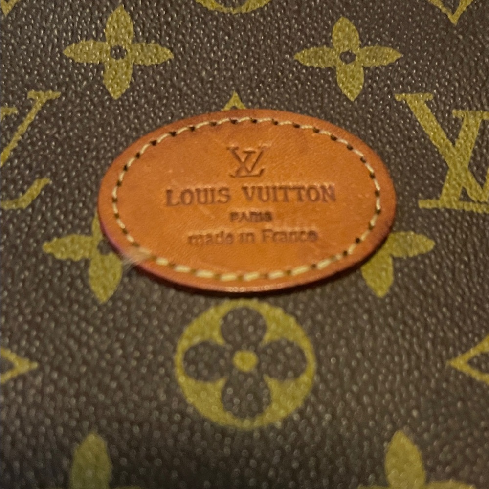 Louis Vuitton Monogram Toiletry Bag in Brown and Gold - Picture 2 of 8